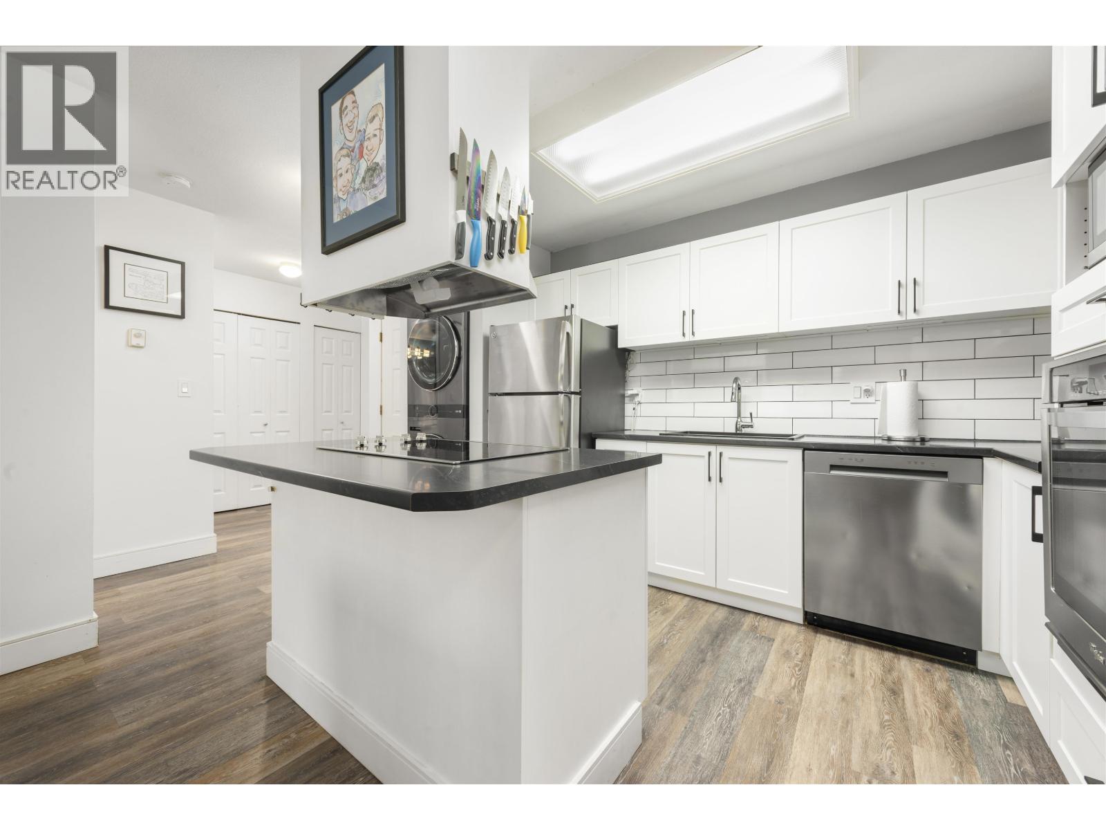 D202 40160 Willow Crescent, Squamish, British Columbia  V8B 0M2 - Photo 4 - R3042545