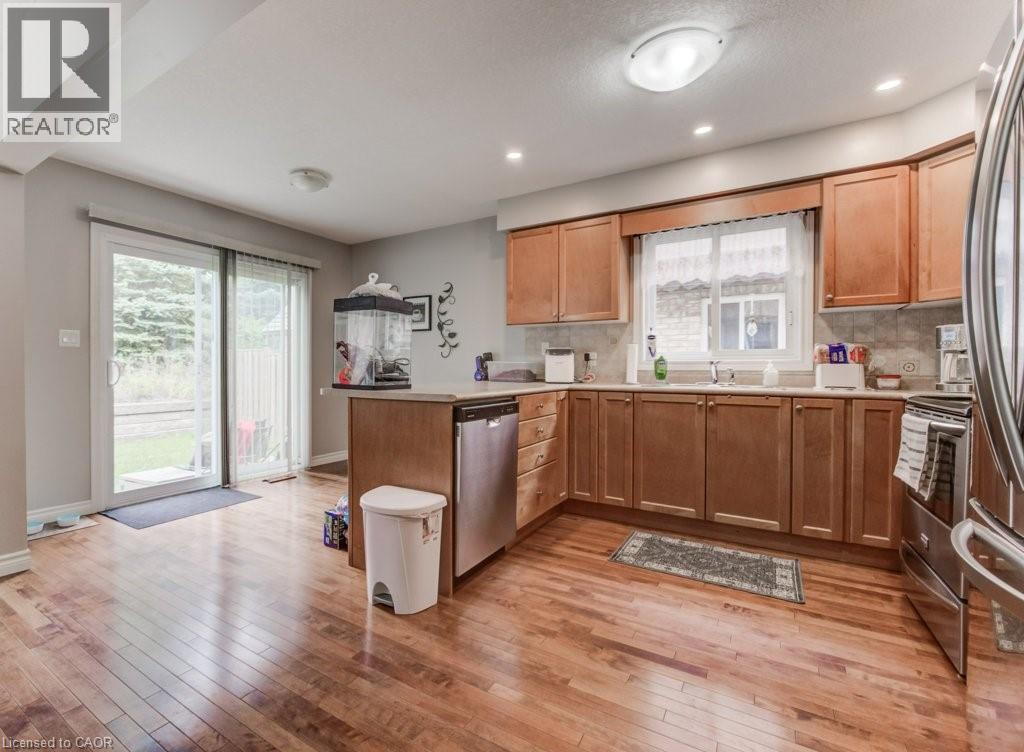 404 Tealby Crescent, Waterloo, Ontario  N2J 4Y8 - Photo 8 - 40765040