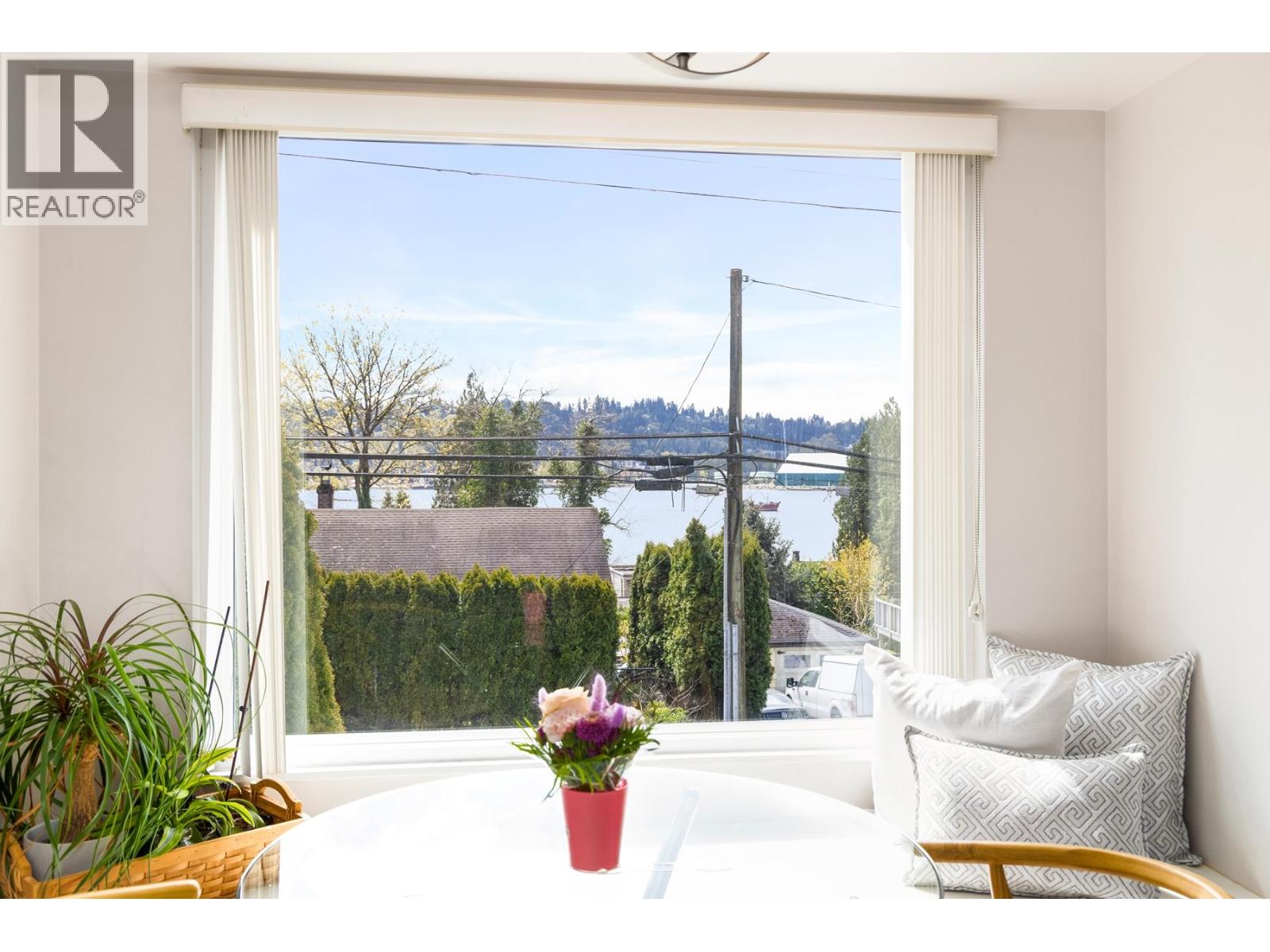 2 Walton Way, Port Moody, British Columbia  V3H 3P3 - Photo 11 - R3042568