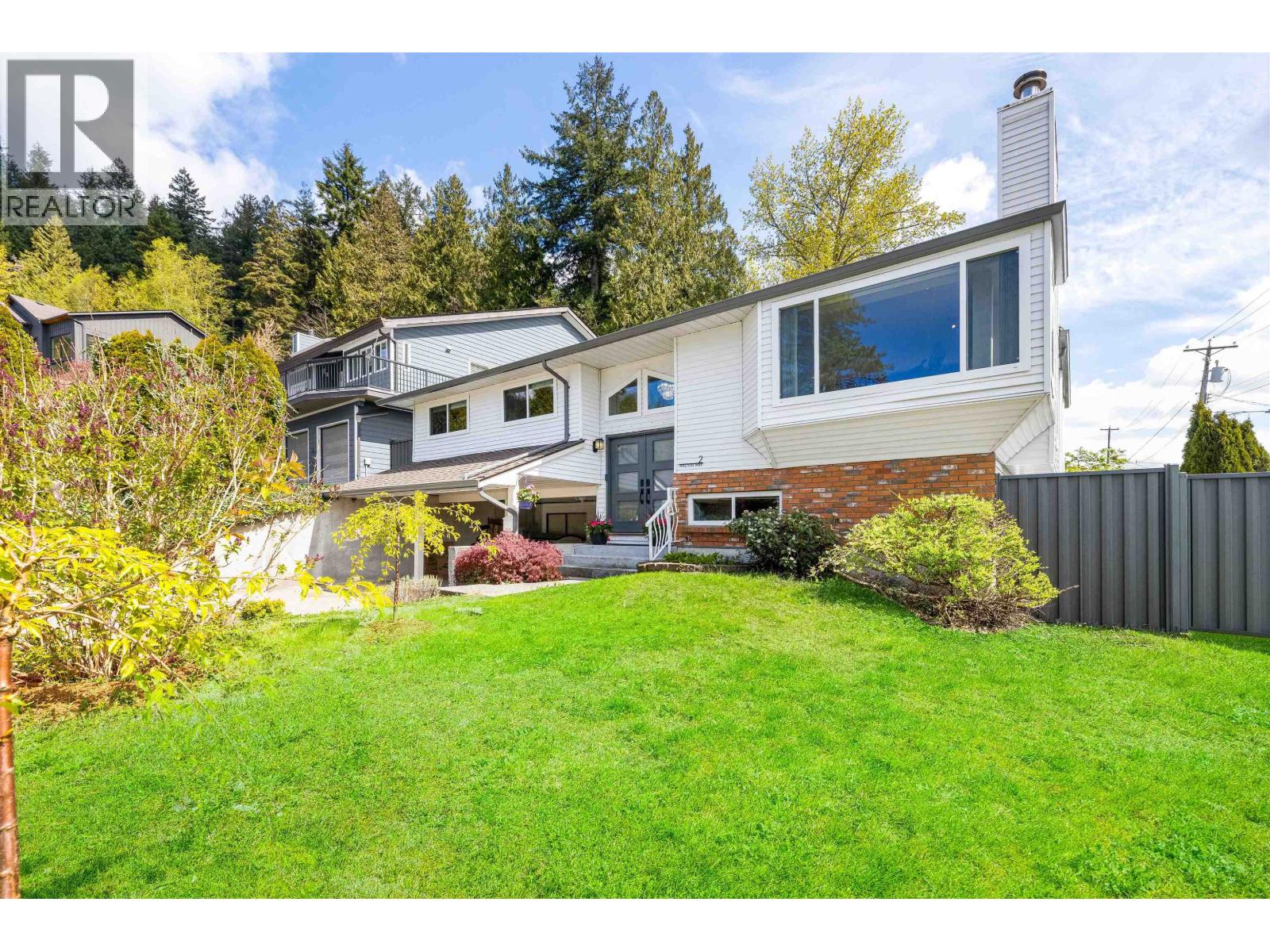 2 Walton Way, Port Moody, British Columbia  V3H 3P3 - Photo 3 - R3042568
