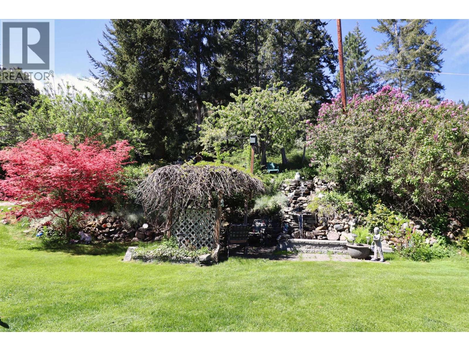 1085 Little Shuswap Lake Road, Chase, British Columbia  V0E 1M2 - Photo 18 - 10348349