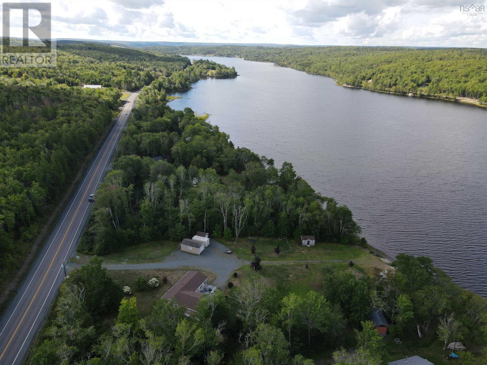 13791 Nova Scotia Trunk 7, Lochiel Lake, Nova Scotia  B2G 2L3 - Photo 15 - 202514156