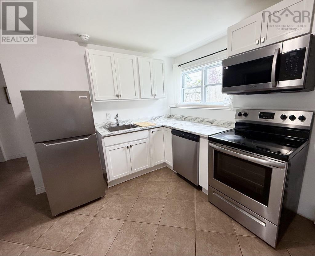 38 Beacon Street, Yarmouth, Nova Scotia  B5A 2W4 - Photo 16 - 202514644