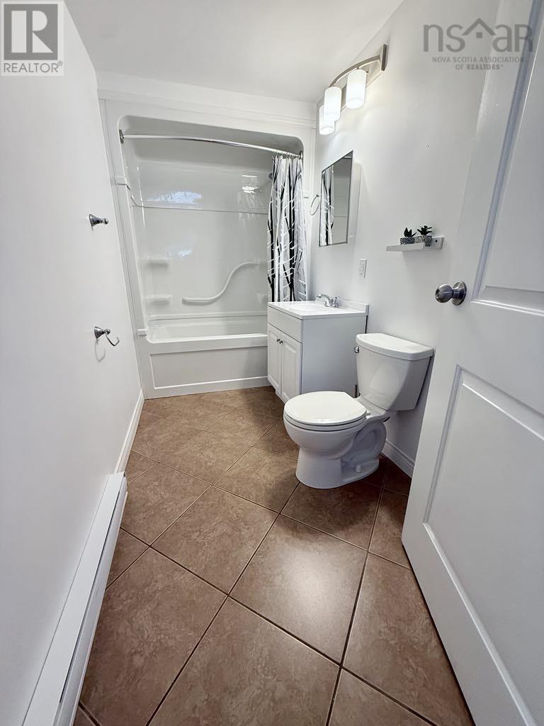38 Beacon Street, Yarmouth, Nova Scotia  B5A 2W4 - Photo 21 - 202514644