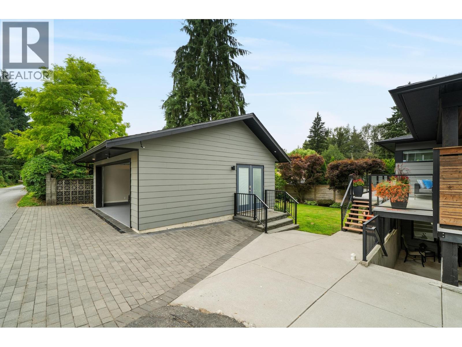 930 Stardale Avenue, Coquitlam, British Columbia  V3J 4W2 - Photo 36 - R3042536