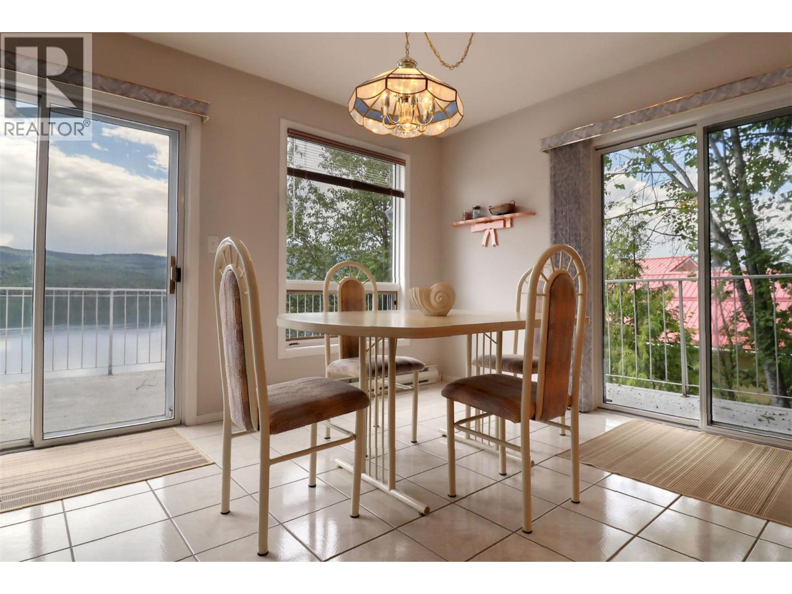 8298 Squilax Anglemont Road, Anglemont, British Columbia  V0E 1M8 - Photo 14 - 10350261