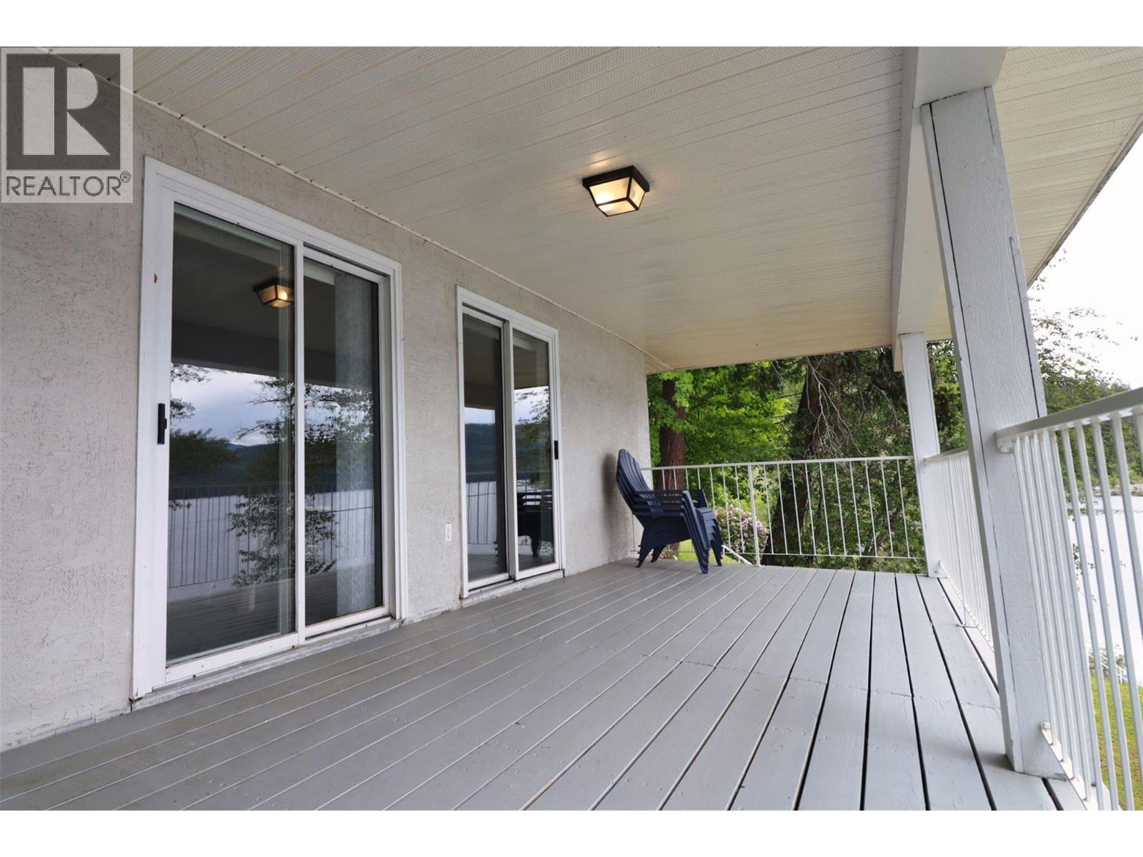 8298 Squilax Anglemont Road, Anglemont, British Columbia  V0E 1M8 - Photo 30 - 10350261