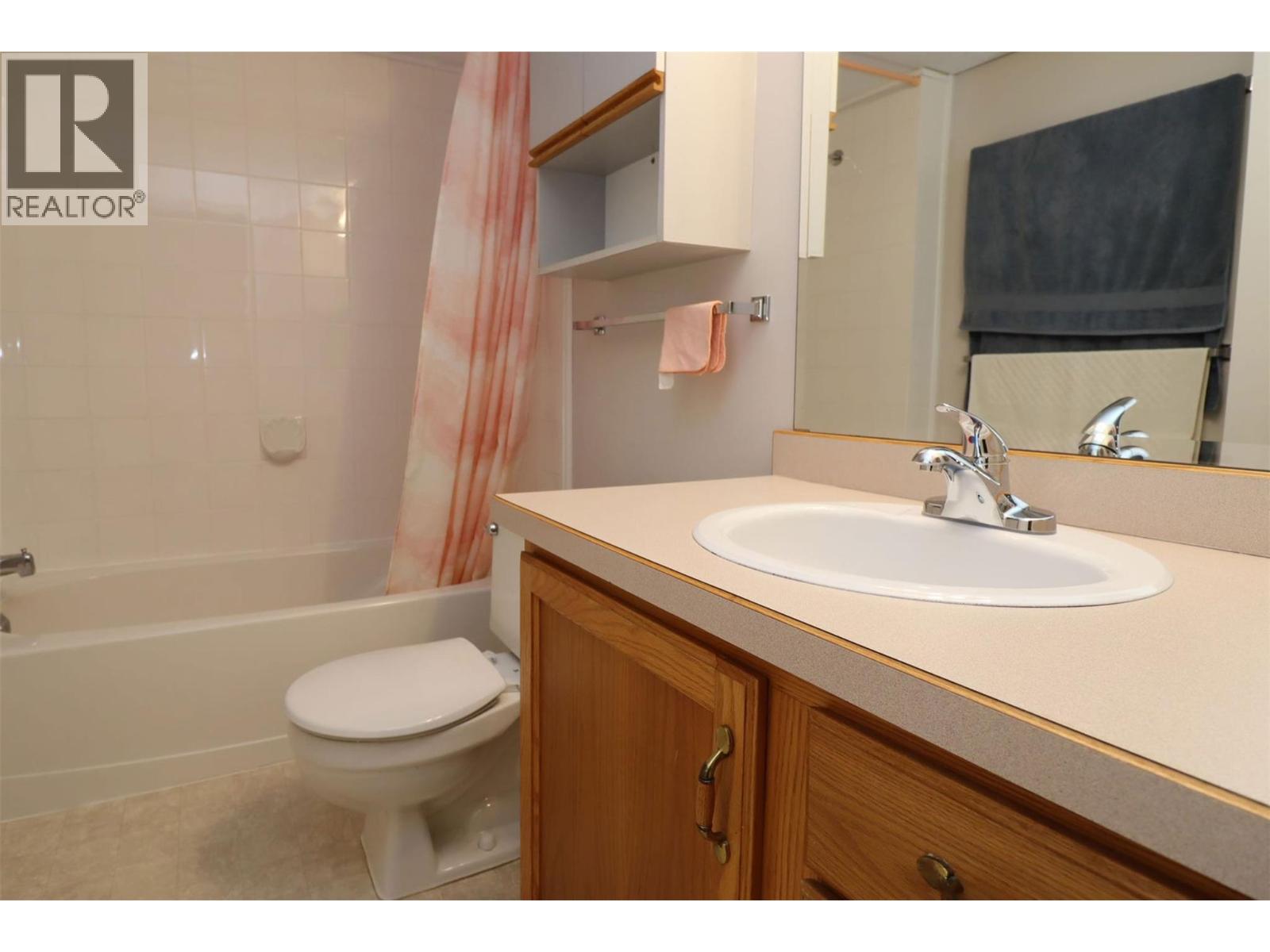 8298 Squilax Anglemont Road, Anglemont, British Columbia  V0E 1M8 - Photo 27 - 10350261