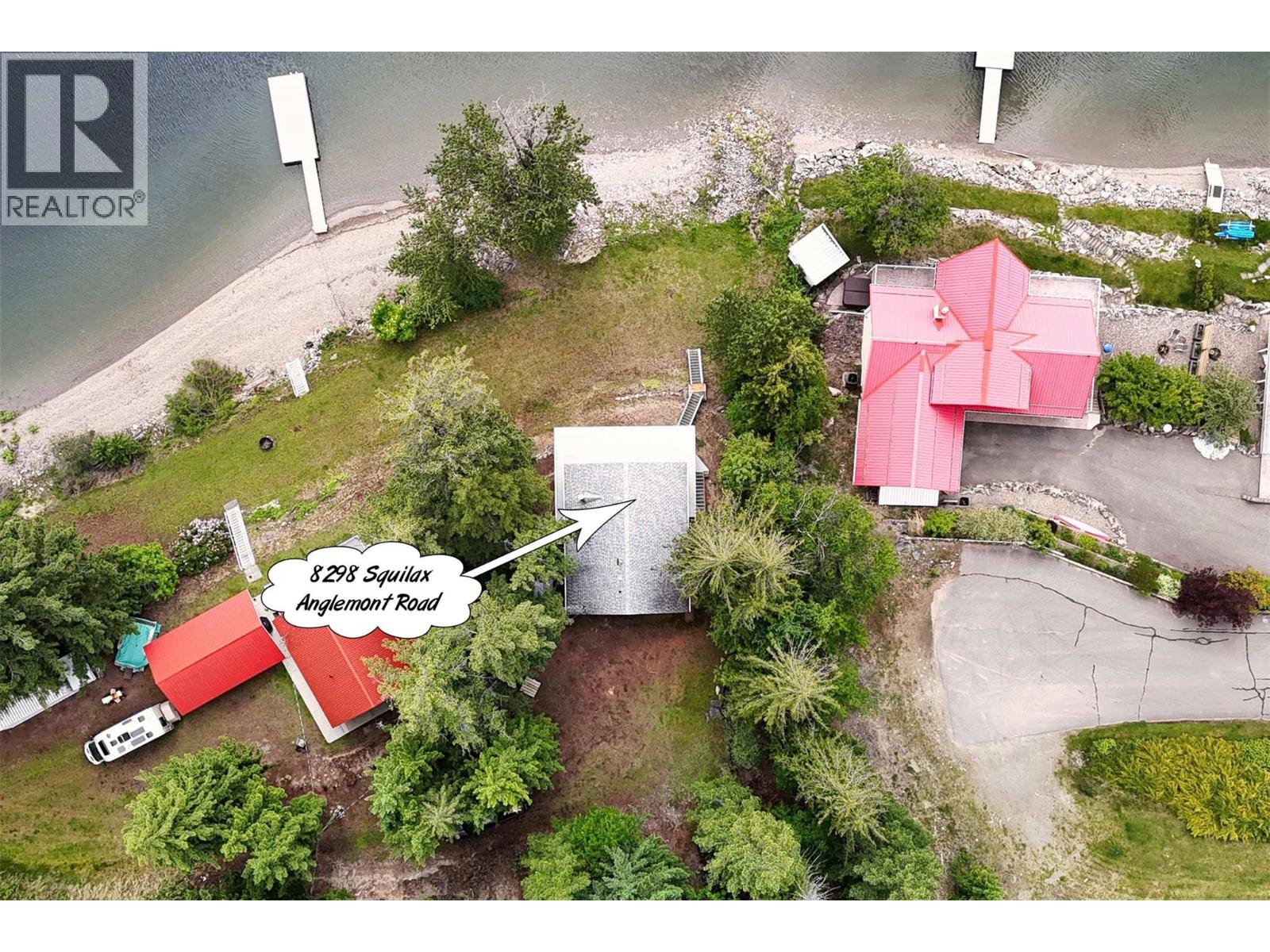 8298 Squilax Anglemont Road, Anglemont, British Columbia