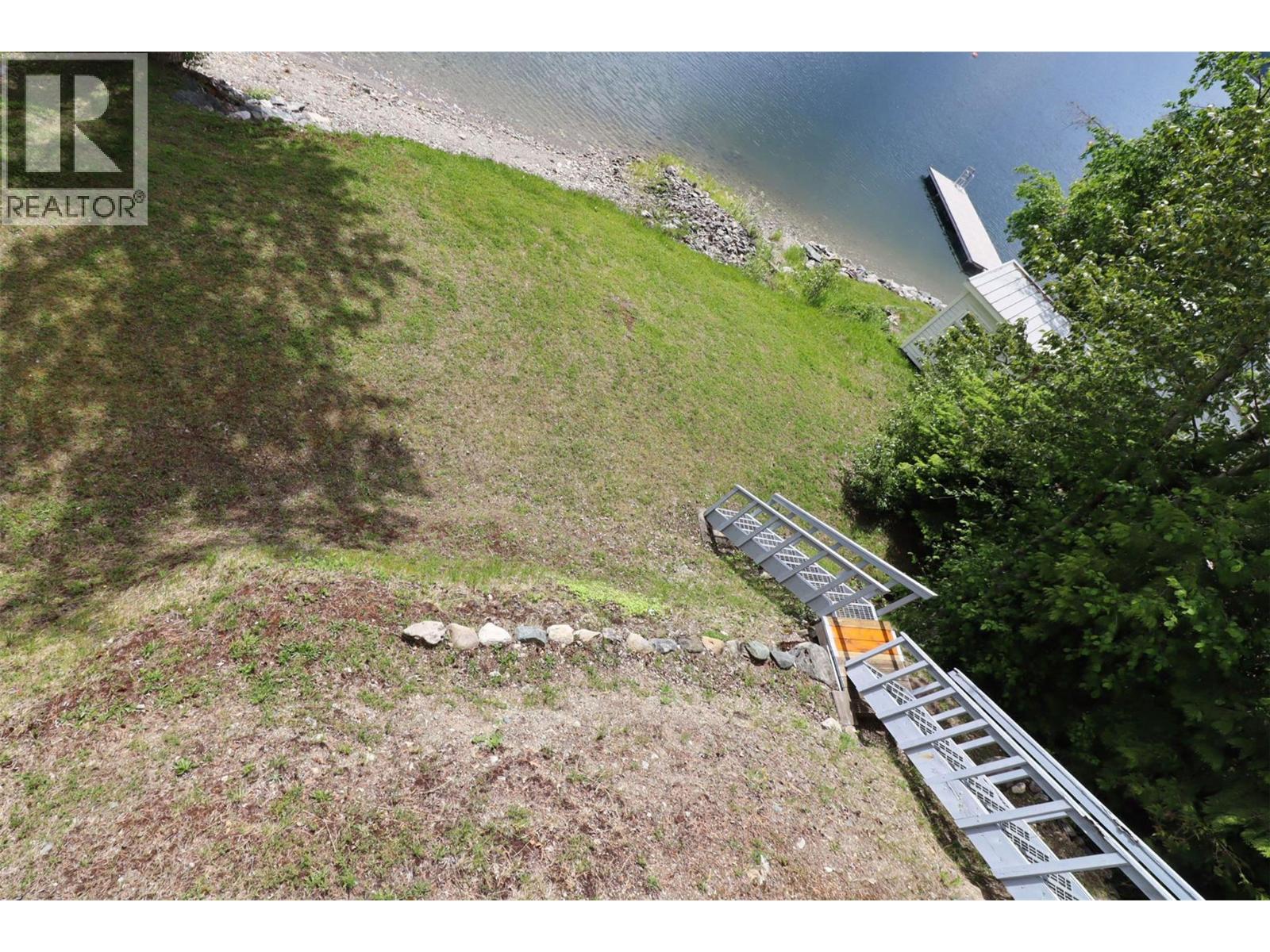 8298 Squilax Anglemont Road, Anglemont, British Columbia  V0E 1M8 - Photo 33 - 10350261