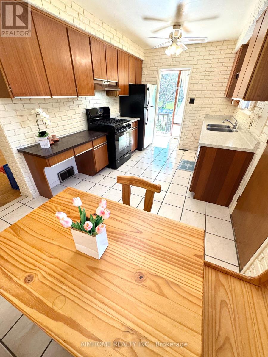 (Main) - 31 Poplar Road, Toronto, Ontario  M1E 1Y9 - Photo 13 - E12375843