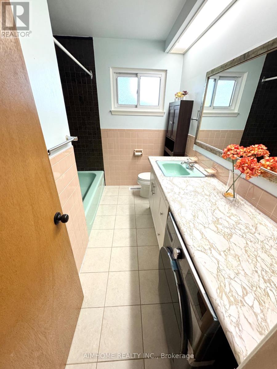 (Main) - 31 Poplar Road, Toronto, Ontario  M1E 1Y9 - Photo 17 - E12375843