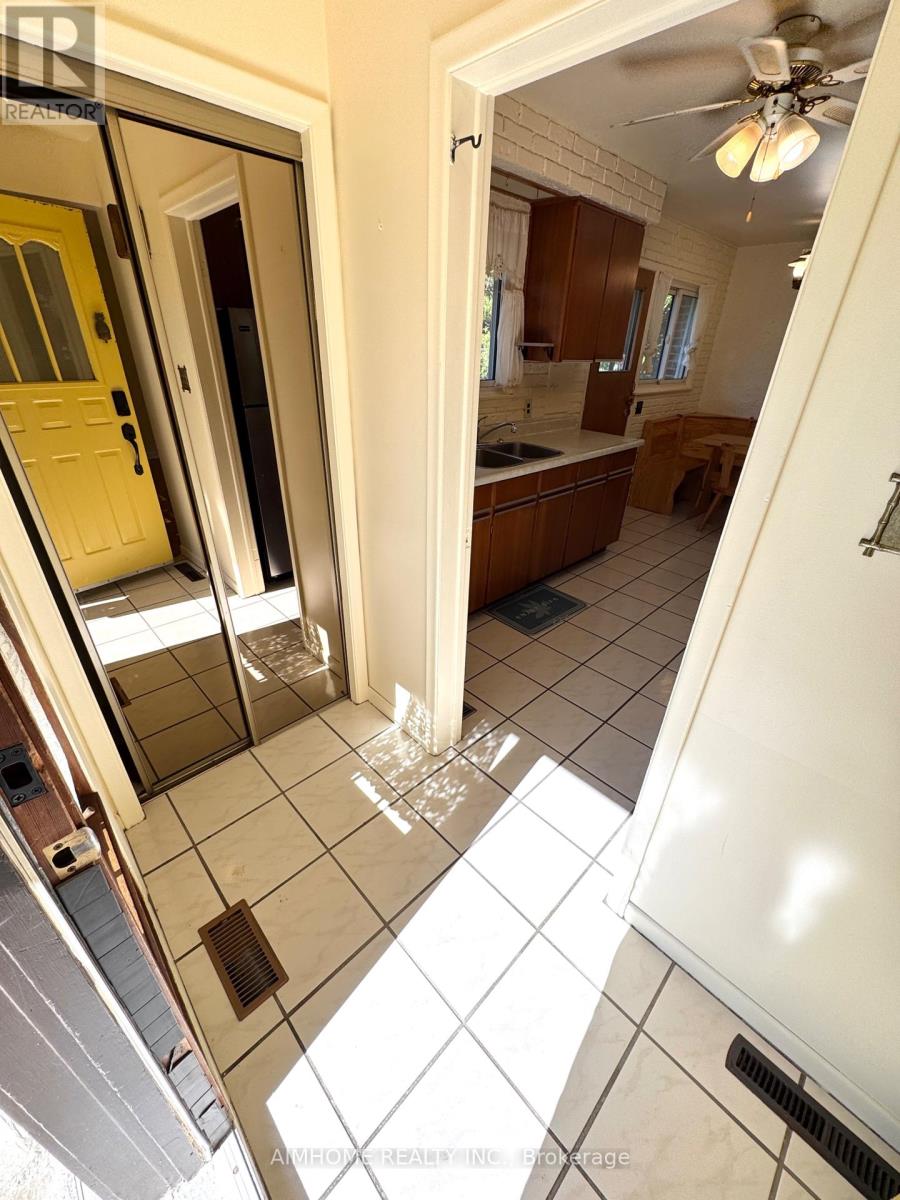 (Main) - 31 Poplar Road, Toronto, Ontario  M1E 1Y9 - Photo 6 - E12375843