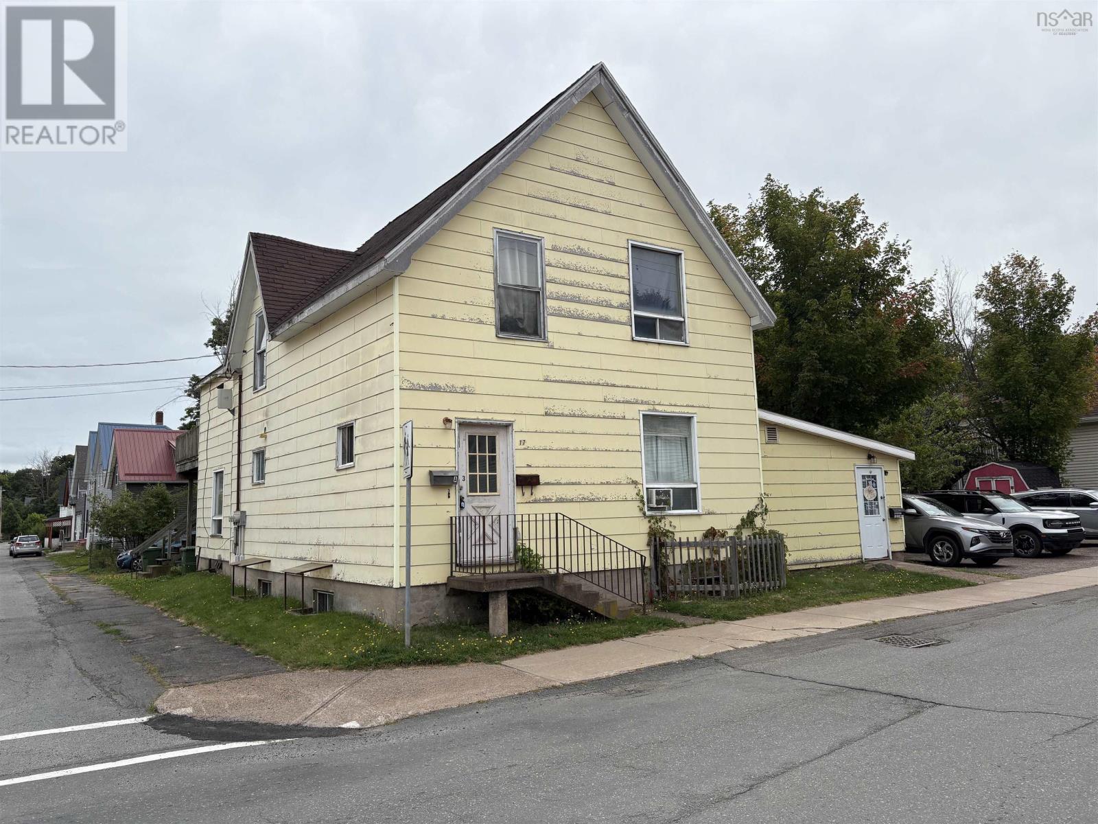 17 Lyman Street, Truro, Nova Scotia  B2N 4R9 - Photo 2 - 202522171