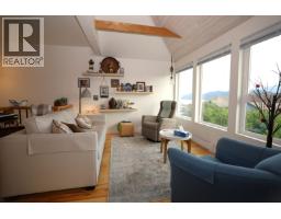 512 S FLETCHER ROAD, Gibsons, British Columbia