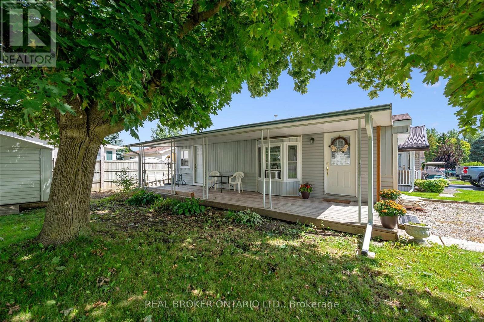 445 Pine Pass, Centre Wellington, Ontario  N1M 2W5 - Photo 2 - X12375844