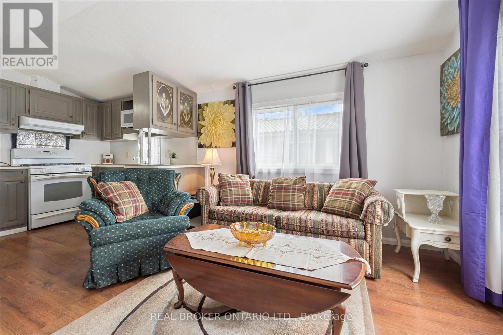 445 Pine Pass, Centre Wellington, Ontario  N1M 2W5 - Photo 5 - X12375844