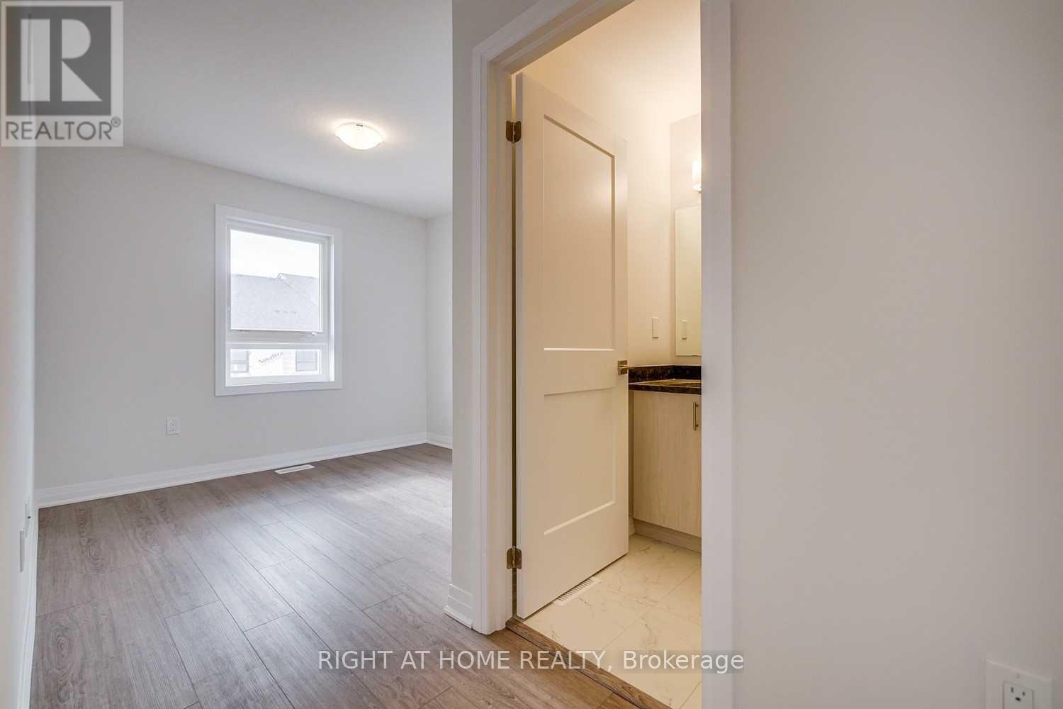 #45 - 51 Sparrow Avenue, Cambridge, Ontario  N1T 2E2 - Photo 14 - X12375846