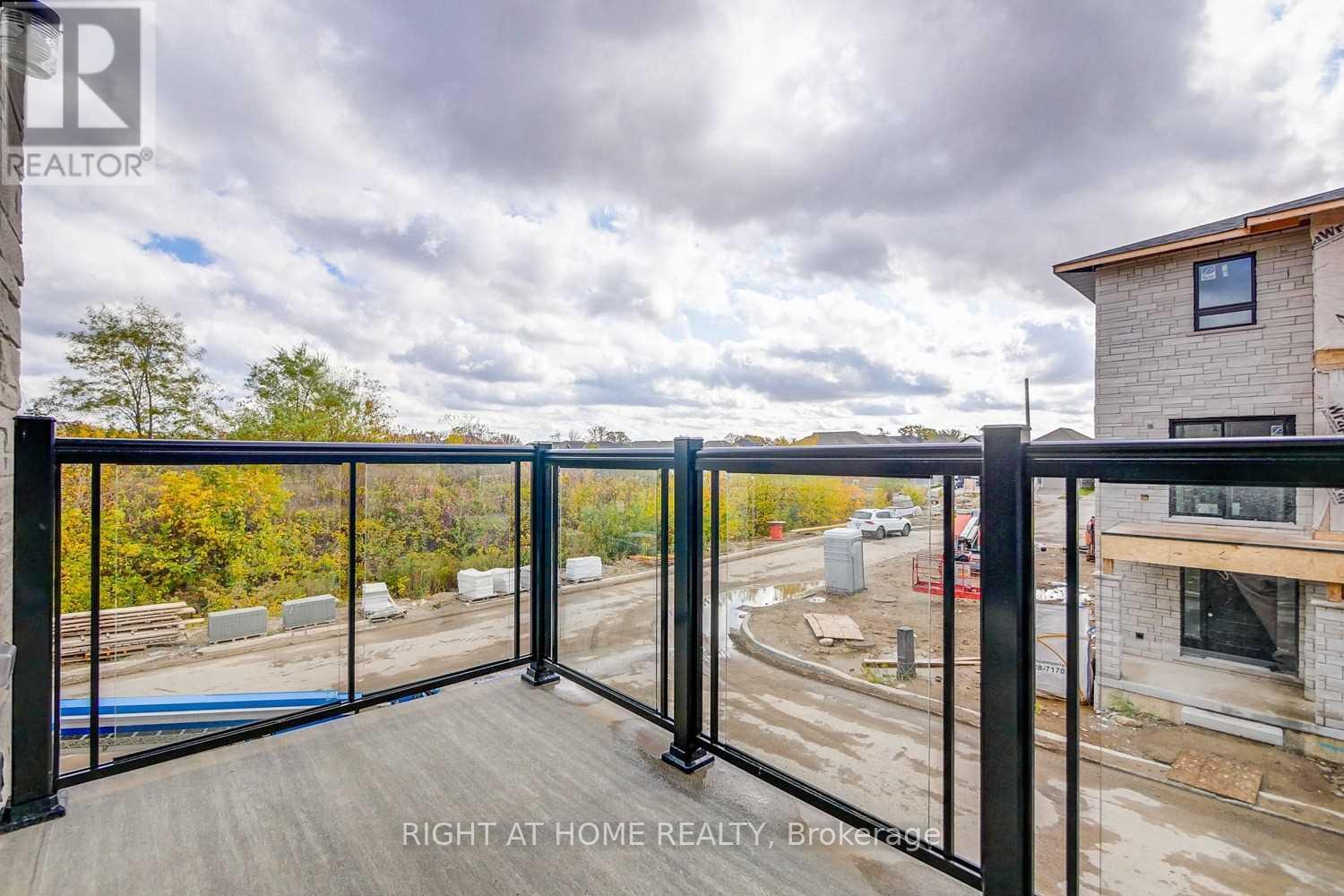 #45 - 51 Sparrow Avenue, Cambridge, Ontario  N1T 2E2 - Photo 18 - X12375846