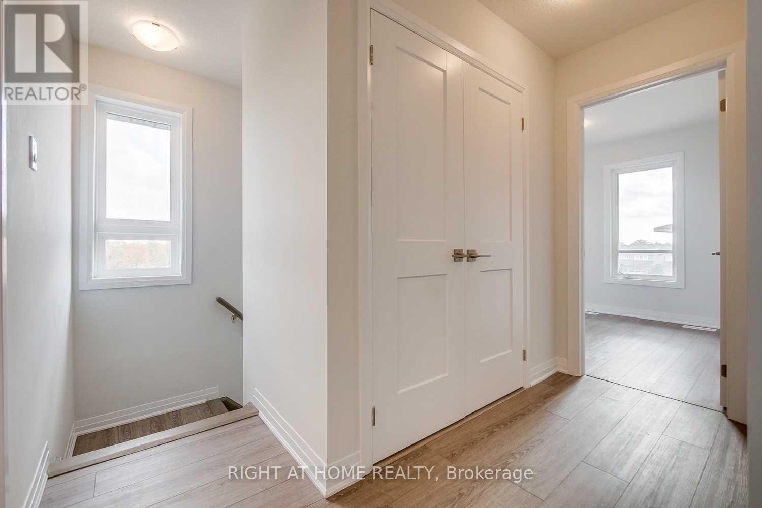 #45 - 51 Sparrow Avenue, Cambridge, Ontario  N1T 2E2 - Photo 7 - X12375846