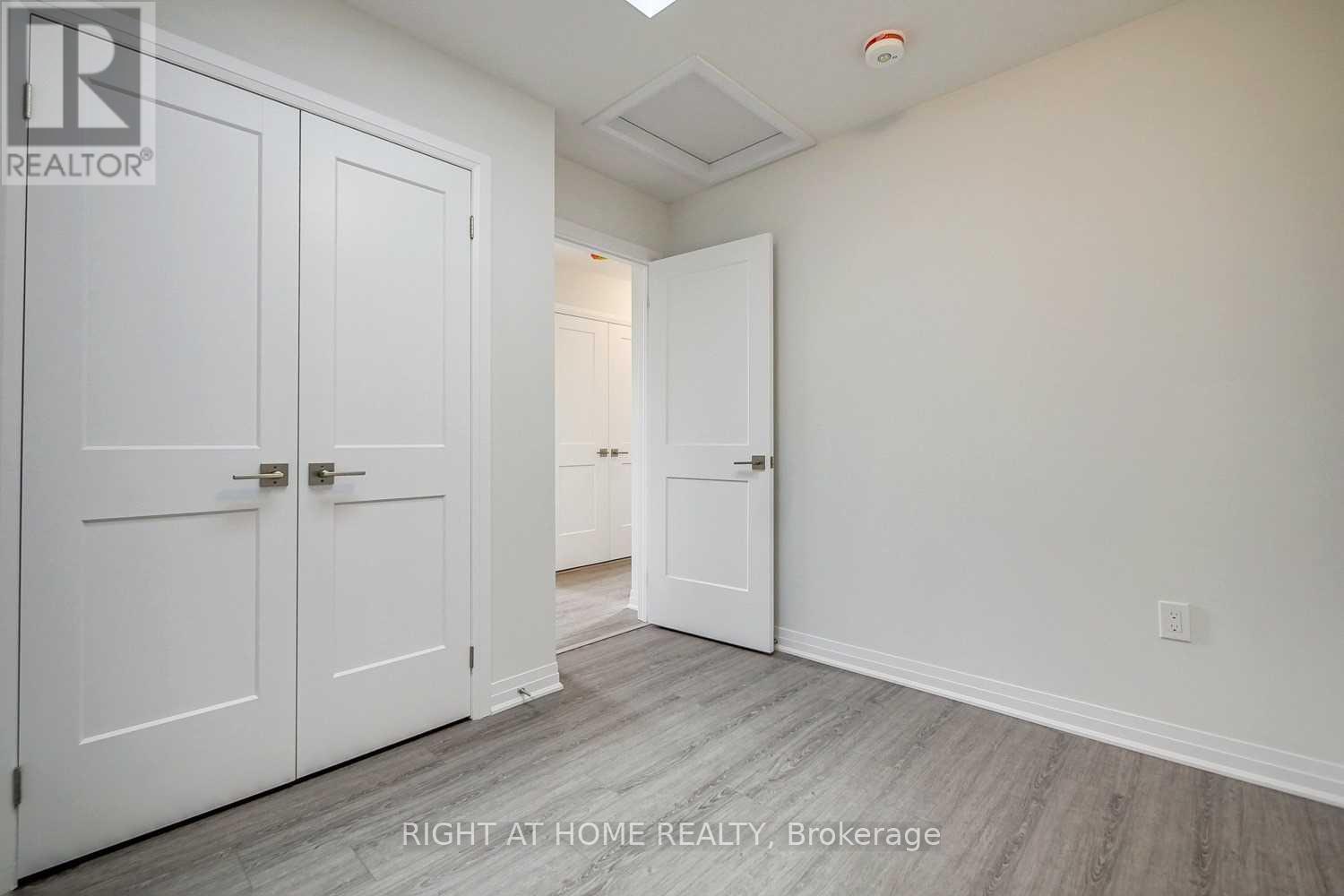 #45 - 51 Sparrow Avenue, Cambridge, Ontario  N1T 2E2 - Photo 9 - X12375846
