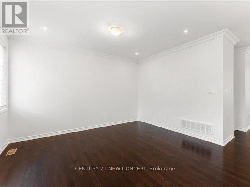 85 Ludolph Street, Kitchener, Ontario  N2R 0J4 - Photo 18 - X12375852