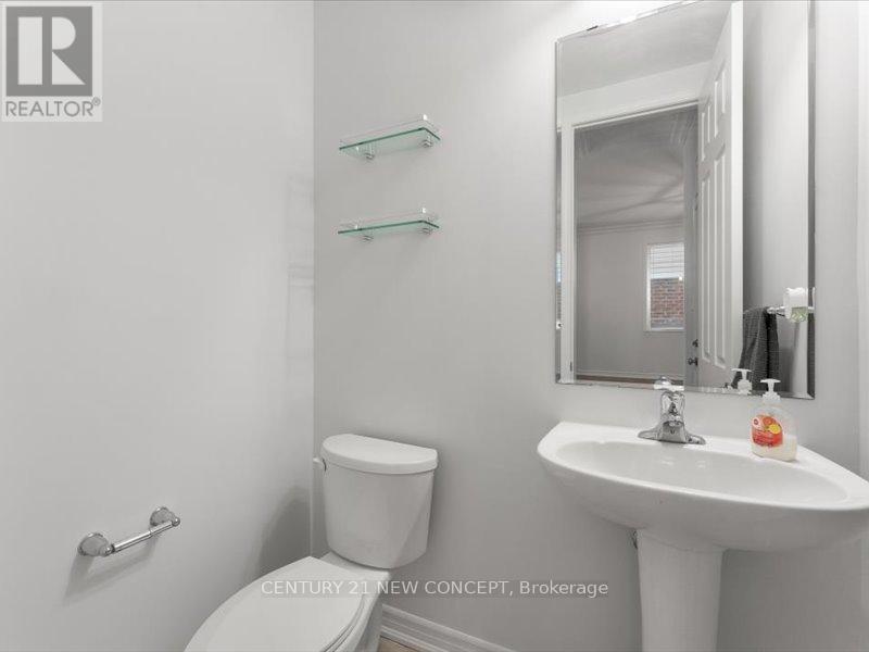 85 Ludolph Street, Kitchener, Ontario  N2R 0J4 - Photo 21 - X12375852
