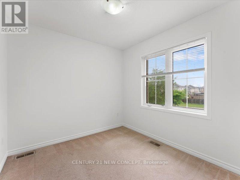 85 Ludolph Street, Kitchener, Ontario  N2R 0J4 - Photo 37 - X12375852