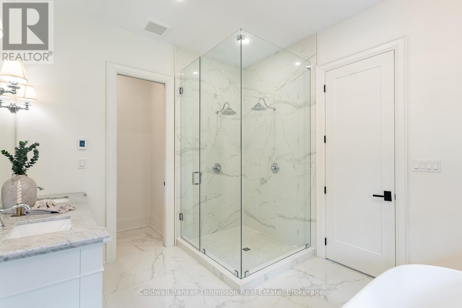 6 Royal Oak Crescent, Huntsville, Ontario  P1H 0A8 - Photo 33 - X12375898