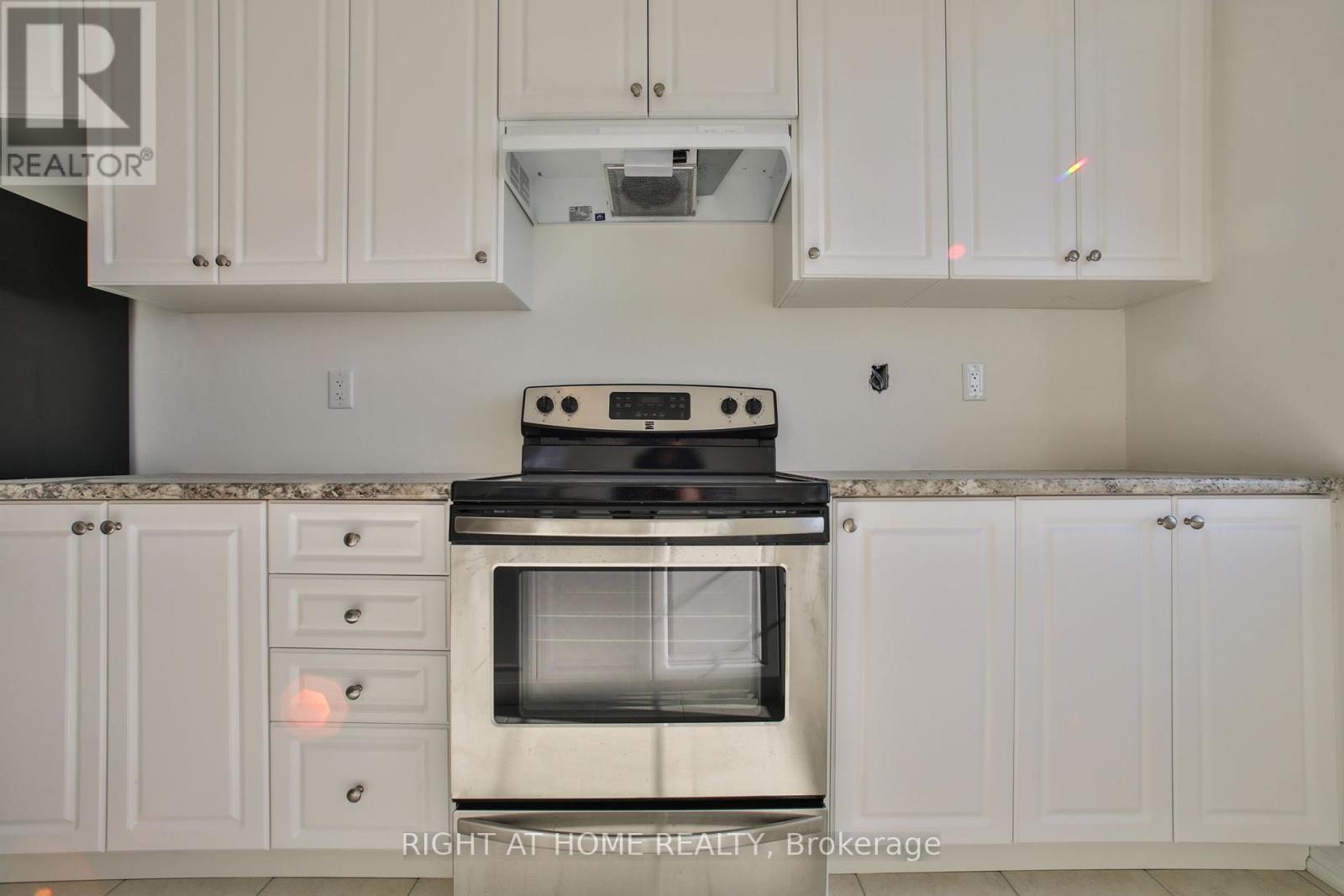 Upper - 24 Pomarine Way, Brampton, Ontario  L6X 5R6 - Photo 20 - W12373859