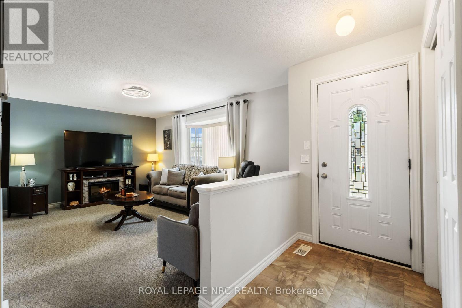 3973 Durban Lane, Lincoln, Ontario  L0R 2C0 - Photo 6 - X12367498