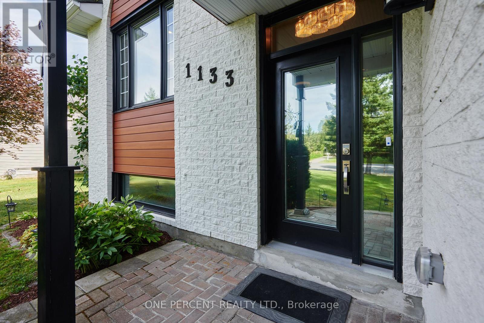1133 Hemlock Street, Clarence-Rockland, Ontario  K4K 1K9 - Photo 5 - X12357060
