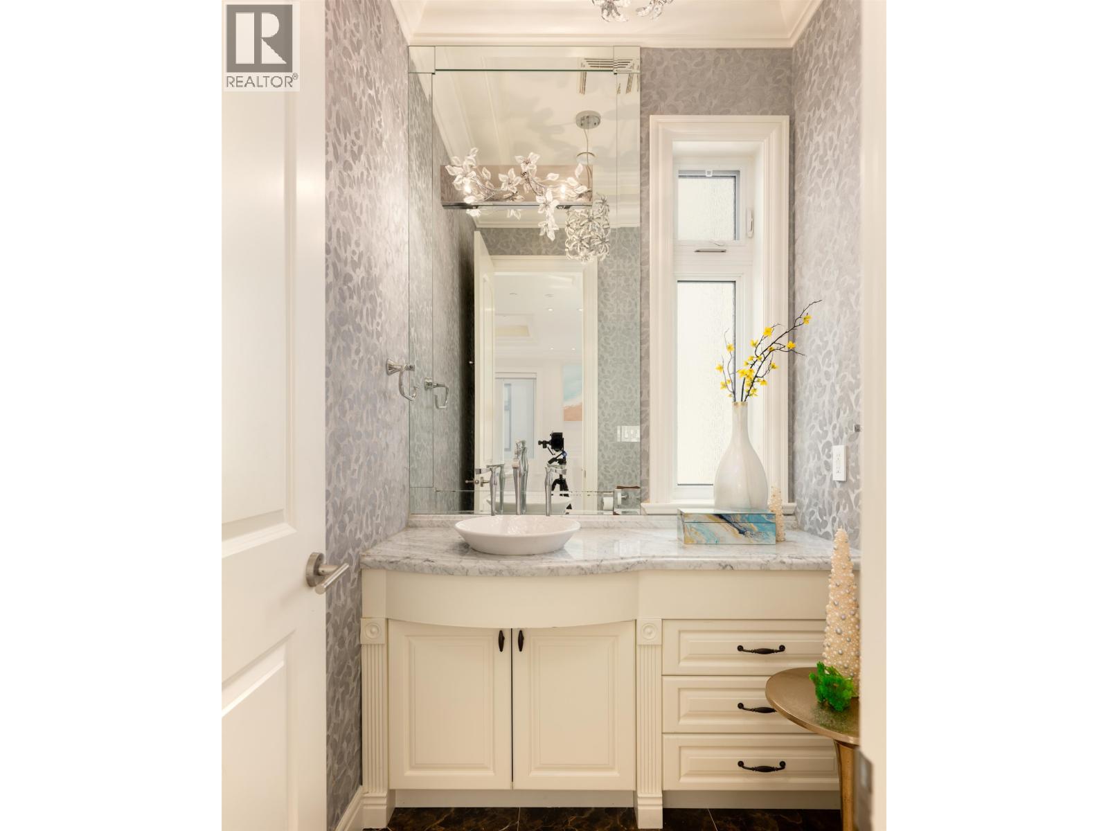 4043 W 11th Avenue, Vancouver, British Columbia  V6R 2L4 - Photo 16 - R3042565