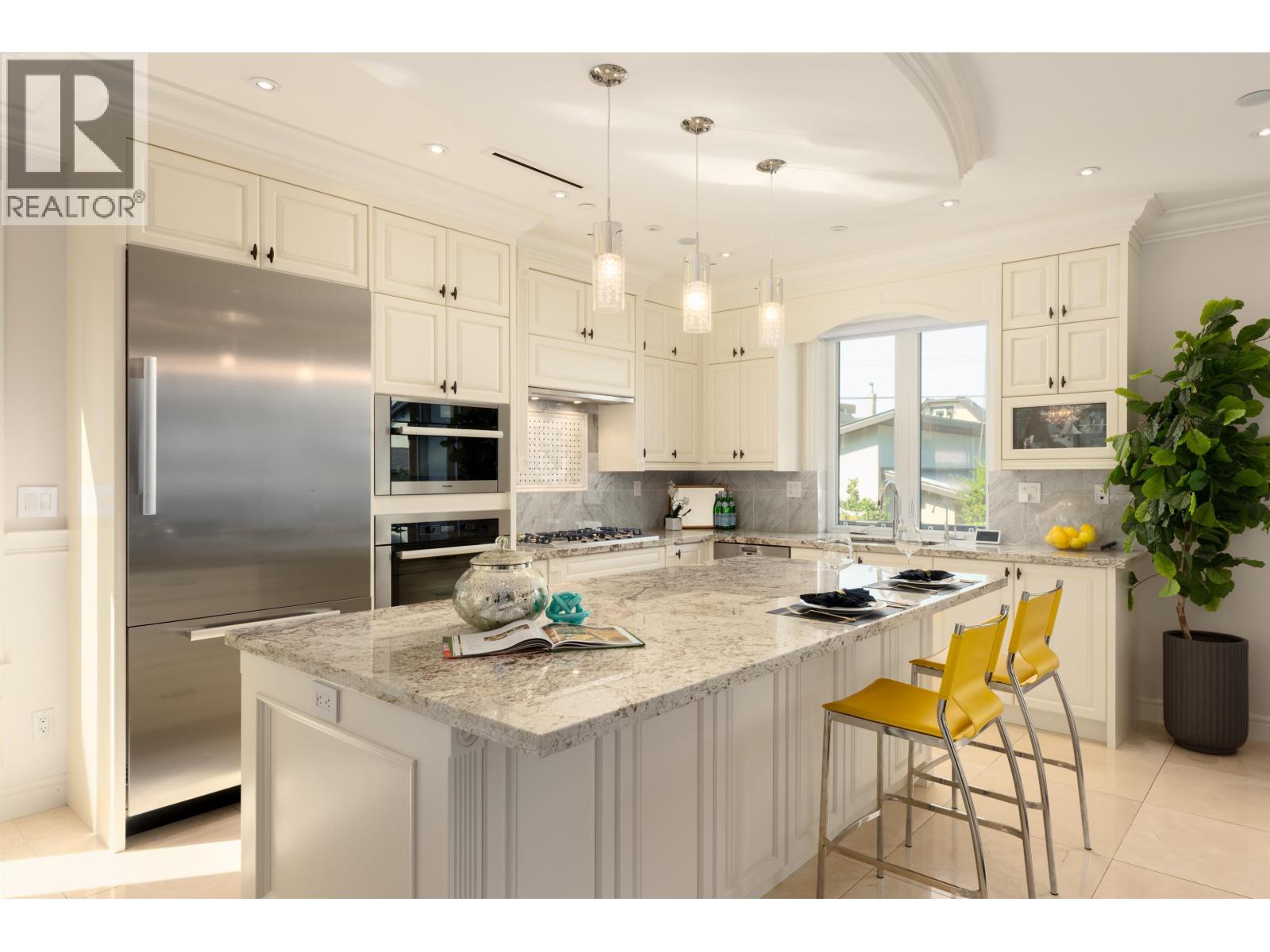 4043 W 11th Avenue, Vancouver, British Columbia  V6R 2L4 - Photo 9 - R3042565