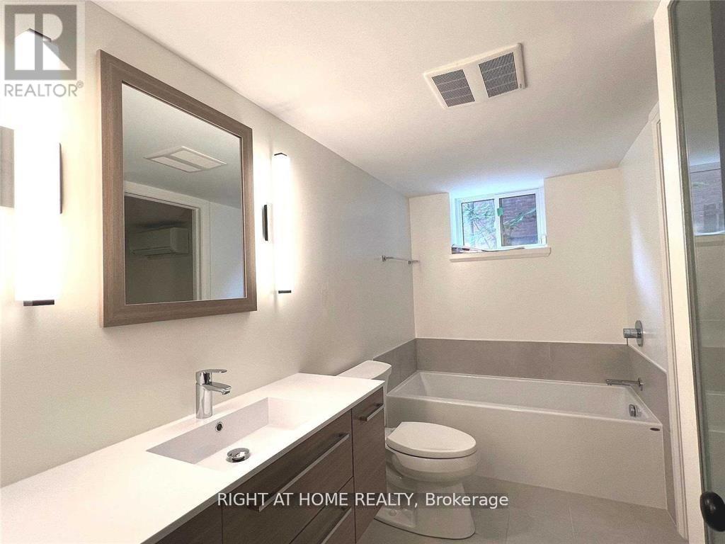 Bsmt - 31 Oriole Parkway, Toronto, Ontario  M4V 2C9 - Photo 5 - C12375904