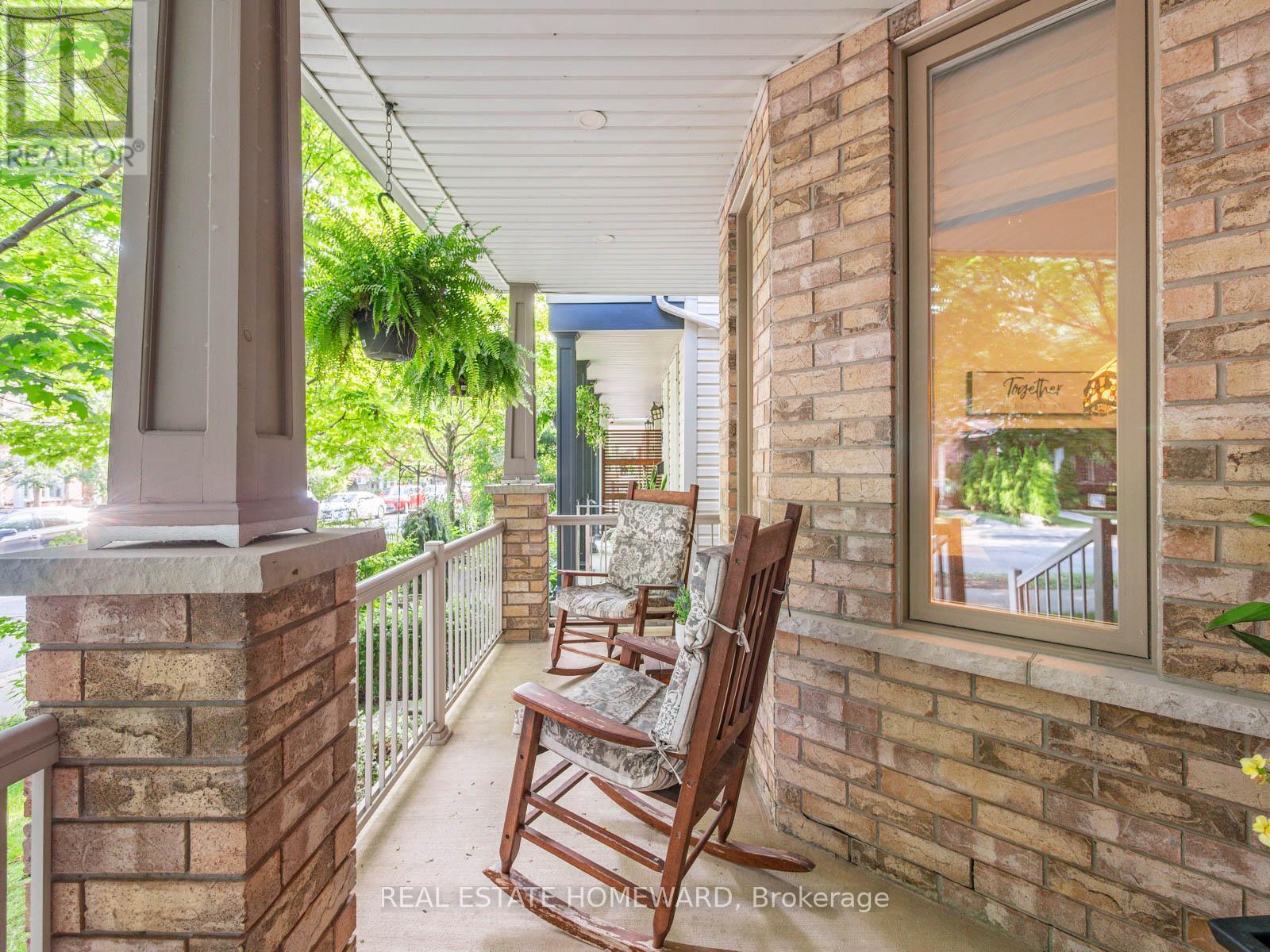 Property at 54 CROSSOVERS STREET image 2
