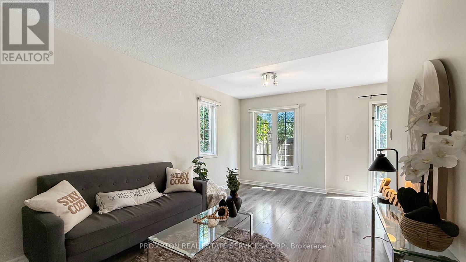 Property at 82 - 6950 TENTH LINE W image 4