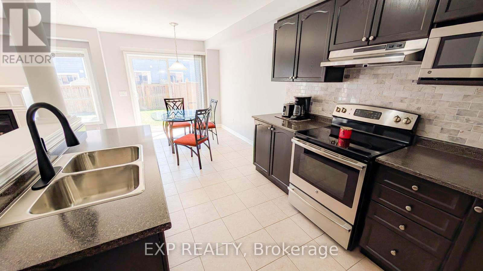 30 Juneberry Road, Thorold, Ontario  L2V 0B2 - Photo 11 - X12375861