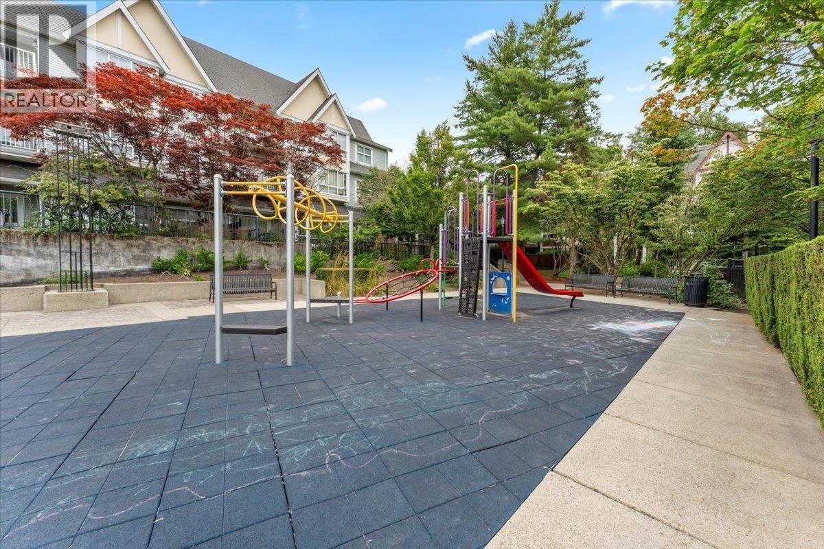 6878 Village Green, Burnaby, British Columbia  V5E 4K9 - Photo 30 - R3042614