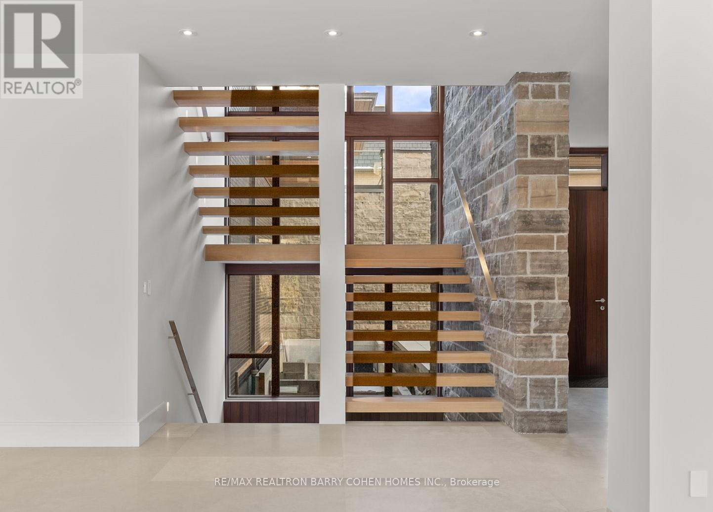 103 Old Colony Road, Toronto, Ontario  M2L 2K3 - Photo 16 - C12375924