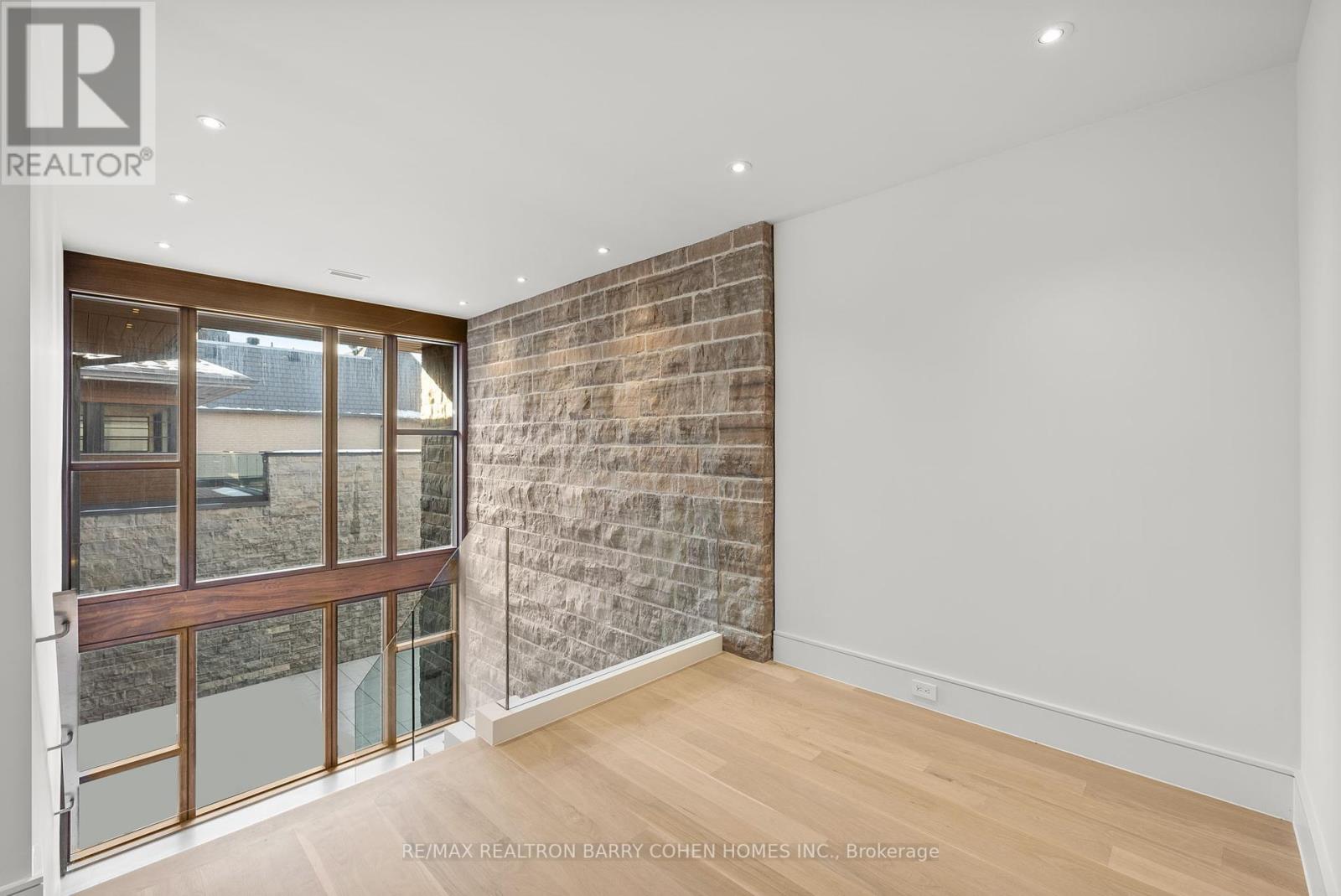 103 Old Colony Road, Toronto, Ontario  M2L 2K3 - Photo 17 - C12375924
