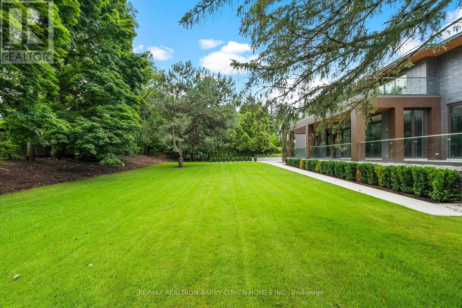 103 Old Colony Road, Toronto, Ontario  M2L 2K3 - Photo 4 - C12375924