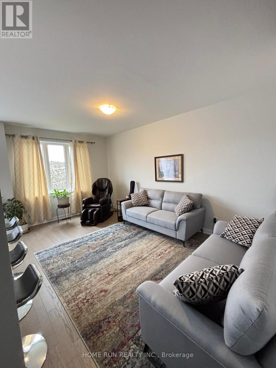 235 Elsie Macgill Walk, Ottawa, Ontario  K2W 0L4 - Photo 4 - X12375944