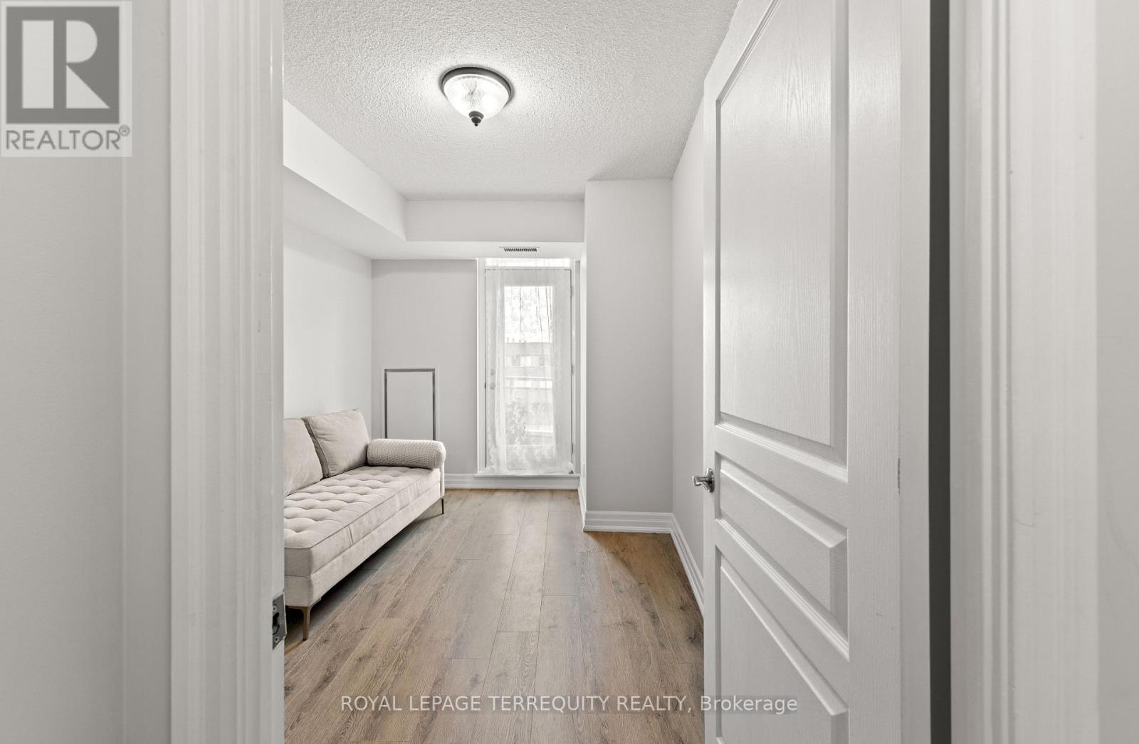 1410 - 8 Scollard Street, Toronto, Ontario  M5R 1M2 - Photo 9 - C12375937