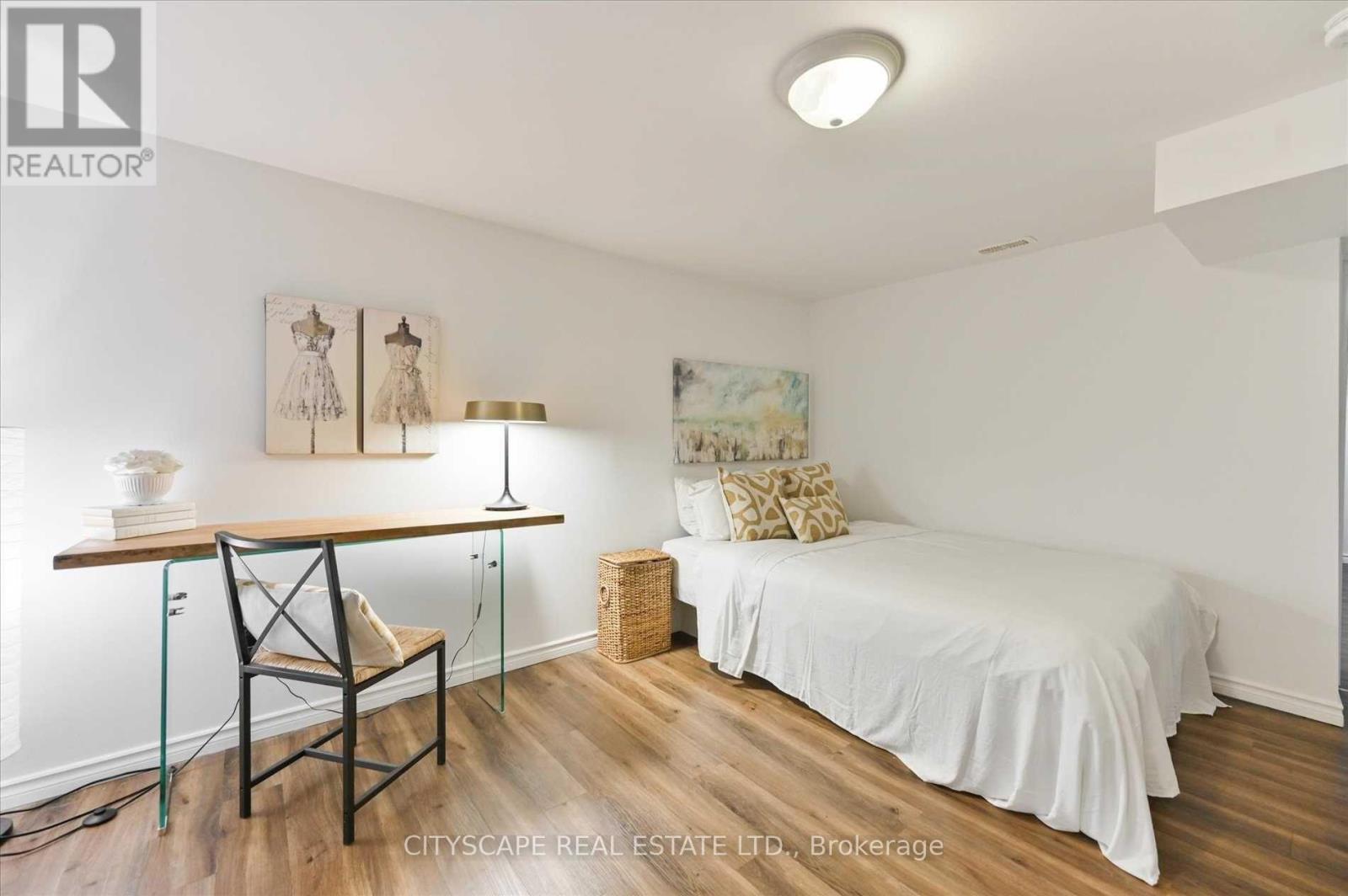 15 Midburn Avenue, Toronto, Ontario  M4C 2C8 - Photo 24 - E12375960