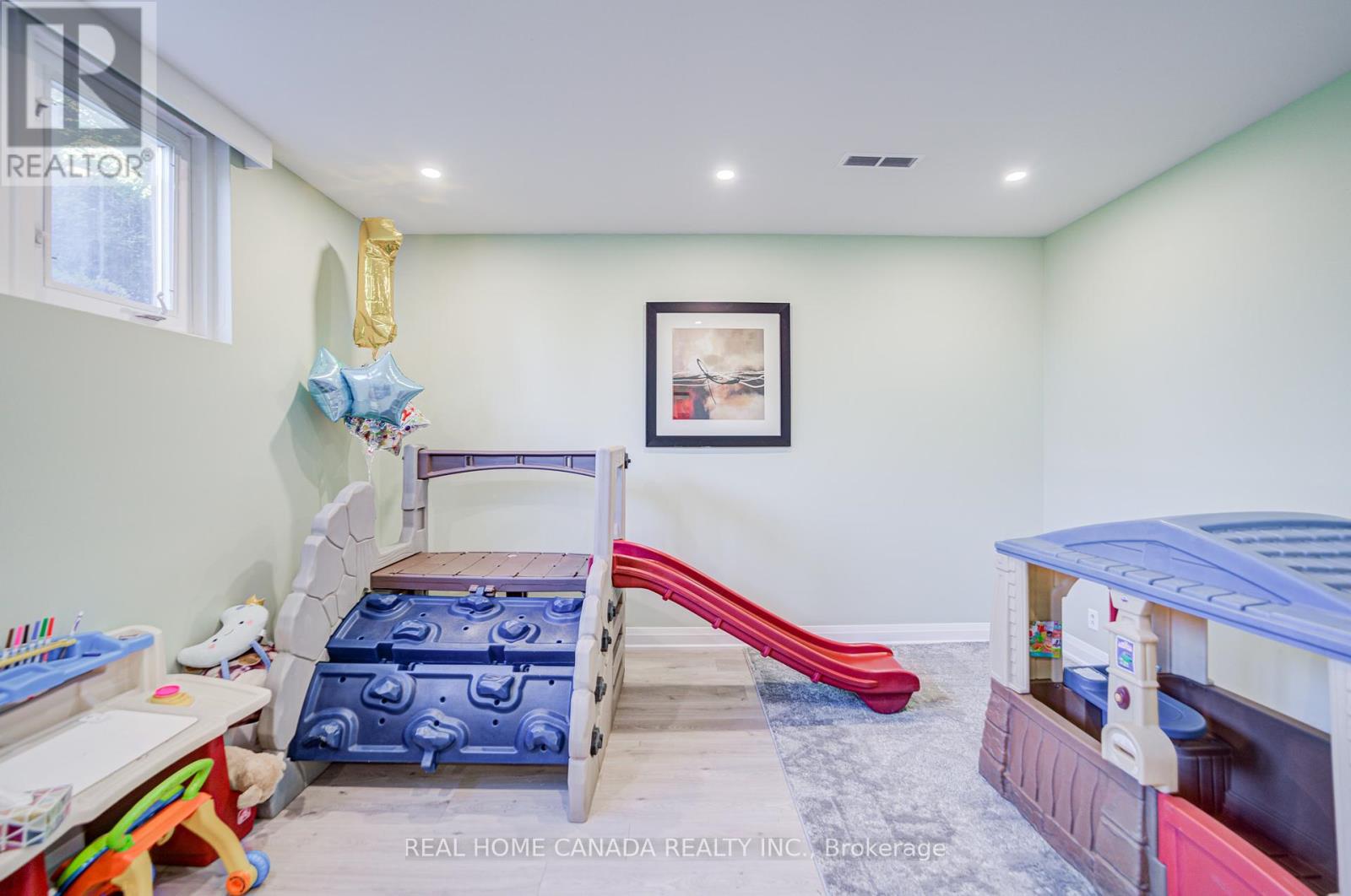 29 Ellesboro Drive, Mississauga, Ontario  L5N 1C3 - Photo 38 - W12375197