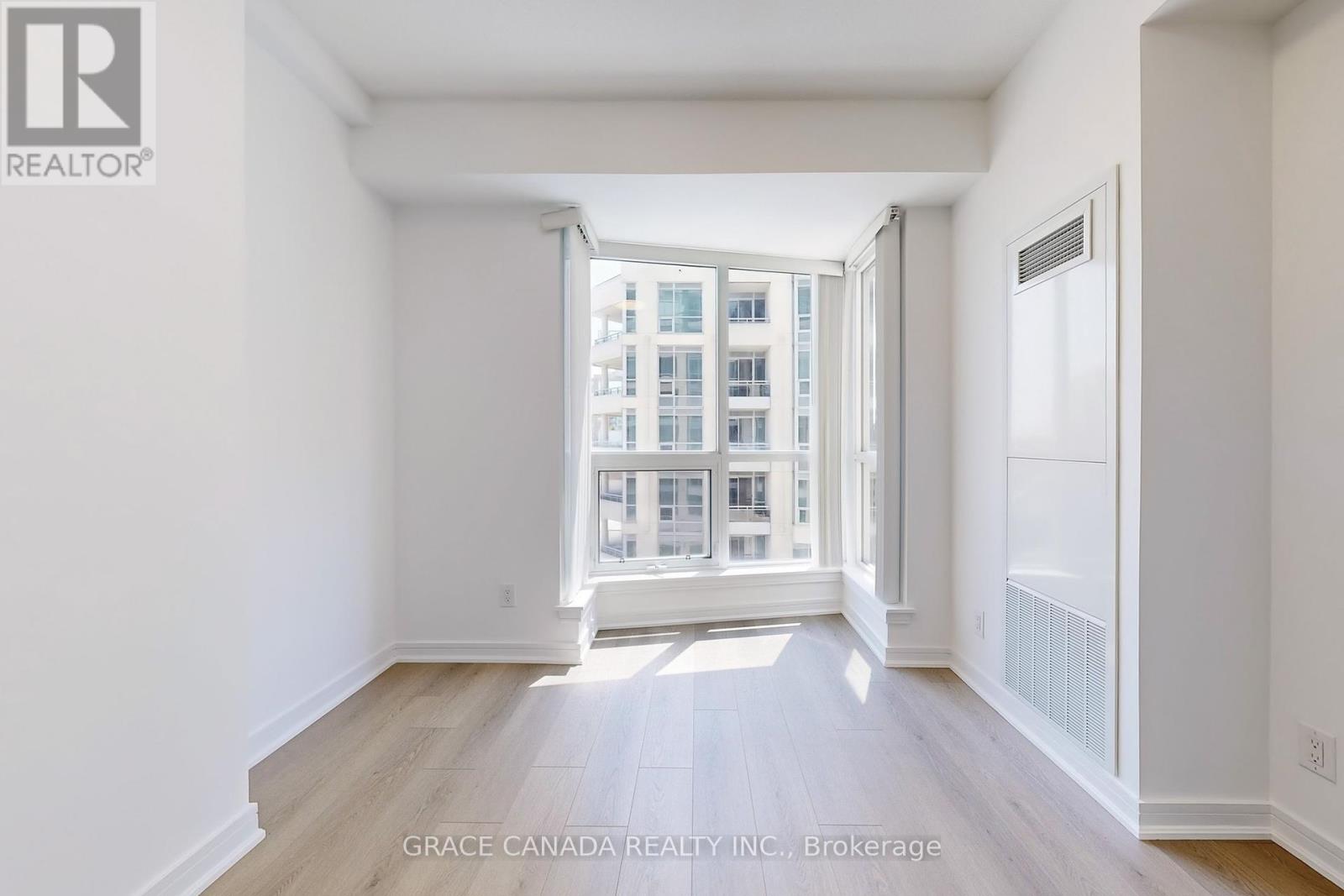 409 - 9205 Yonge Street, Richmond Hill, Ontario  L4C 1V5 - Photo 22 - N12375963
