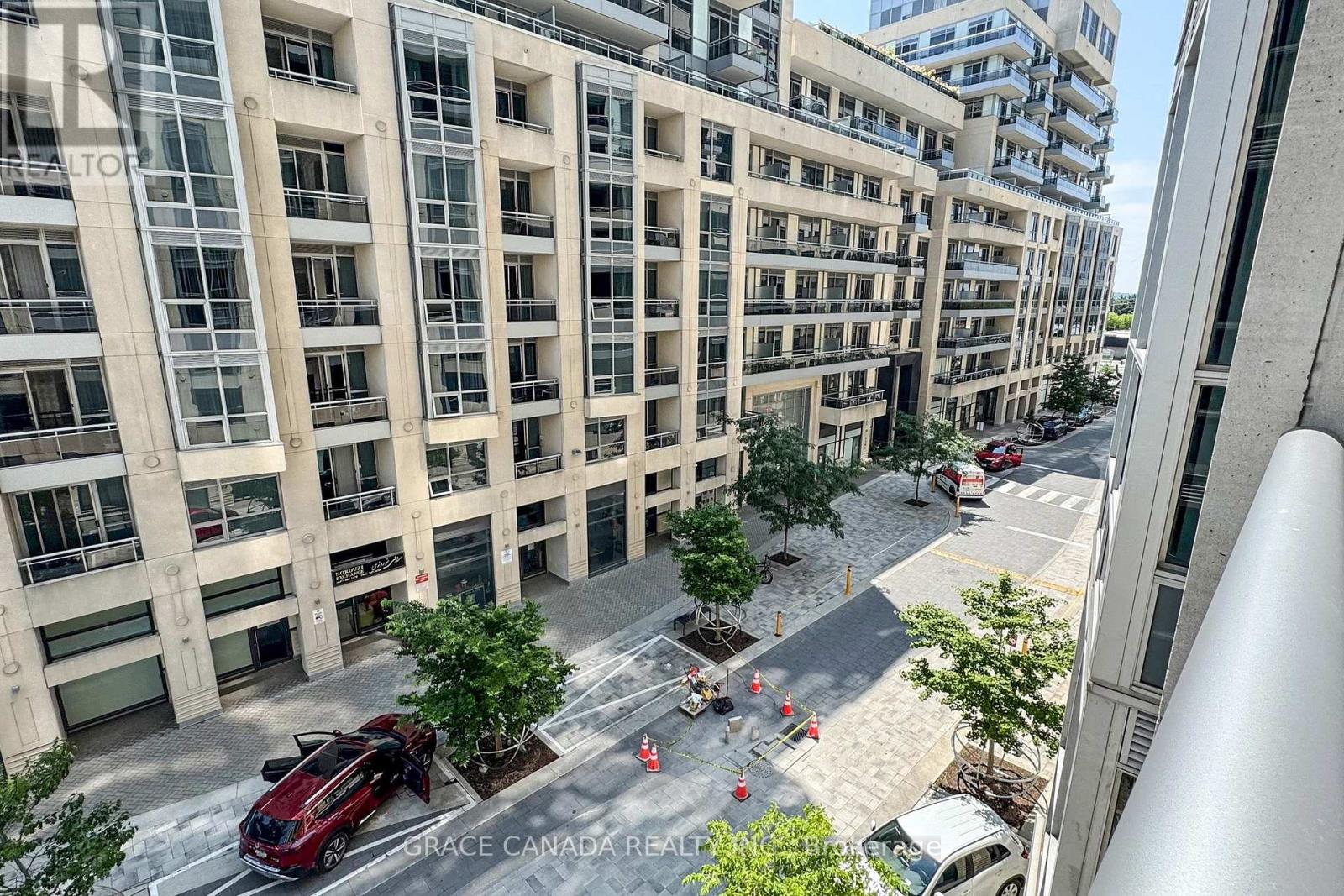 409 - 9205 Yonge Street, Richmond Hill, Ontario  L4C 1V5 - Photo 37 - N12375963