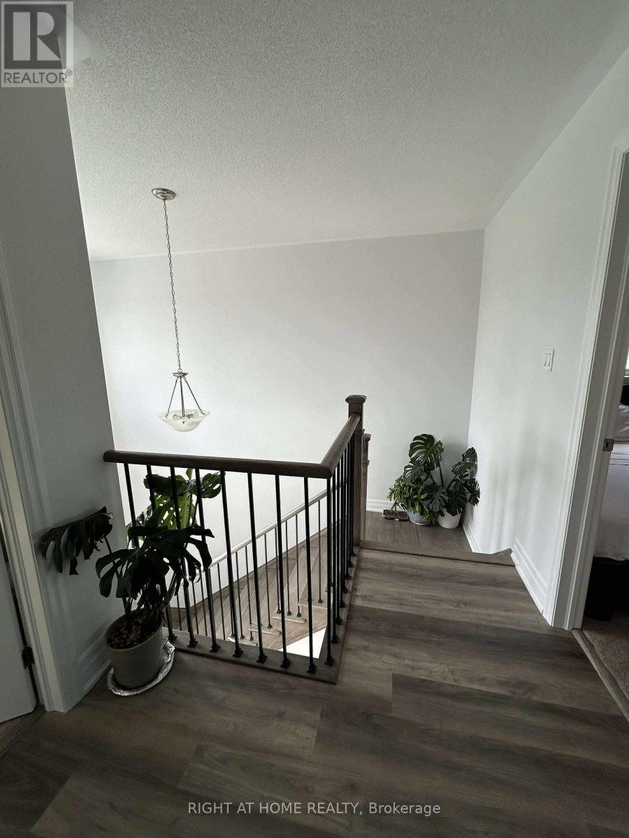 129 Union Boulevard, Wasaga Beach, Ontario  L9Z 0P1 - Photo 8 - S12375978