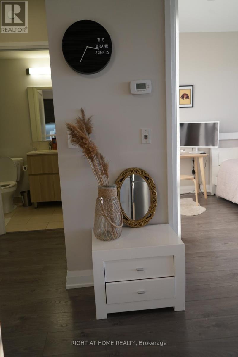 1104 - 36 Park Lawn Road, Toronto, Ontario  M8V 0E5 - Photo 18 - W12351242